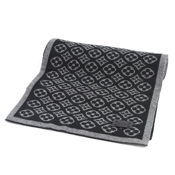 LOUIS VUITTON Black Monogram Scarf - Picture 1 of 10